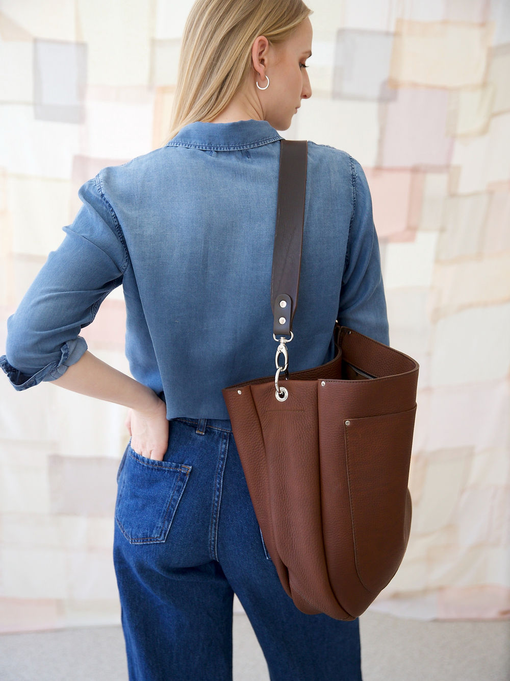 LULU Handbag with Front Pocket - Chocolate