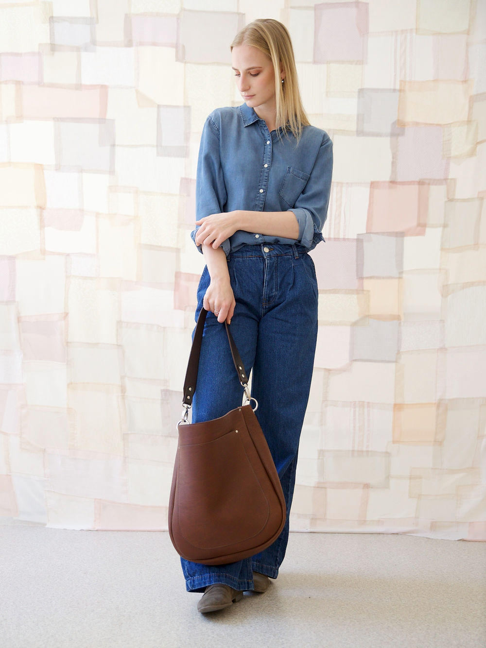 LULU Handbag with Front Pocket - Chocolate